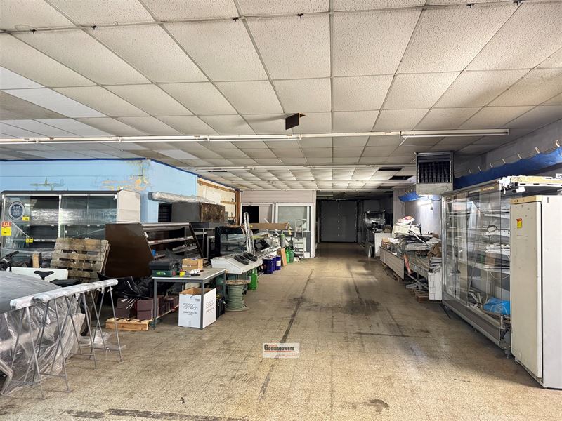Magazijnruimte in Hoevenen foto 5