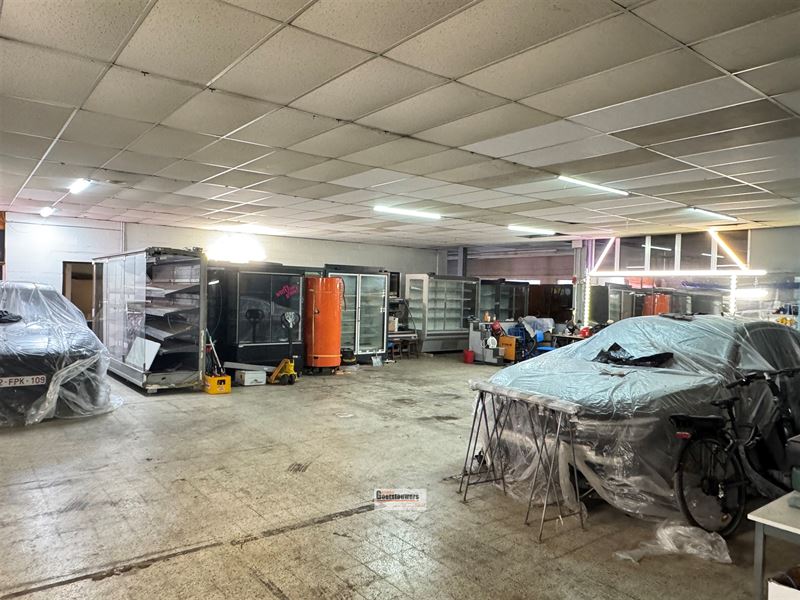 Magazijnruimte in Hoevenen foto 6